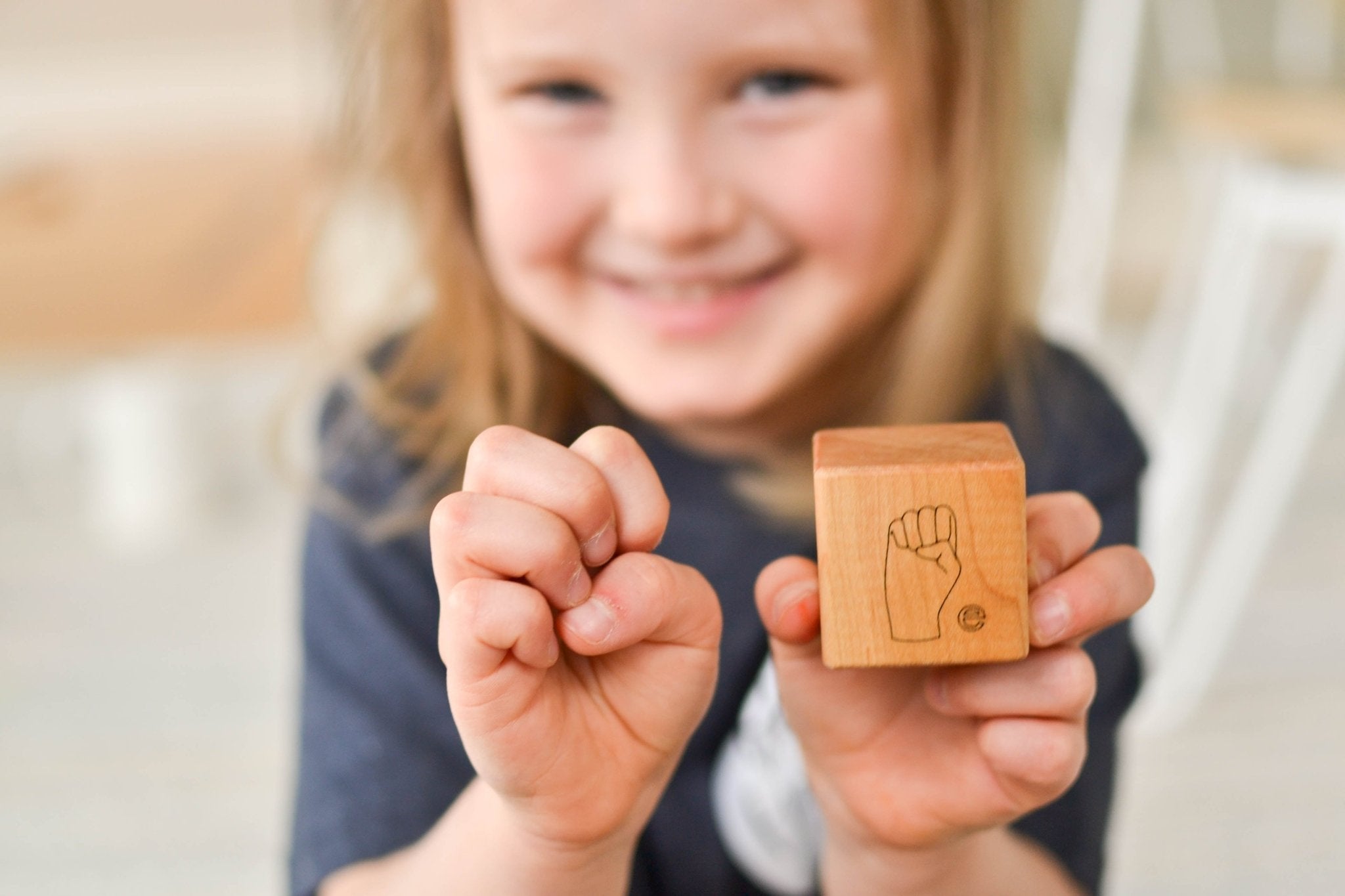 American Sign Language Blocks - Bannor Toys